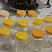 شیشه و ظرف پلاستکی نگهداری