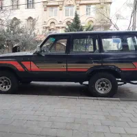 تویوتا fj60 مدل ۱۹۸۳ مشکی