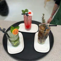 مجموعه هرمان به تعدادی ظرفشور نیازمنده