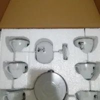 فنجان و نعلبکی همراه با قندان چینی مقصود