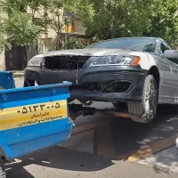 امداد خودرو کوشش یدک کش خودرو بر چرثقیل امدادخودرو