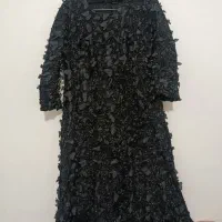 پیراهن مجلسی و لباس های زنانه مغازه