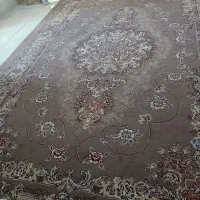 فروش چهار عدد فرش سفید رنگ