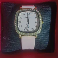 ساعت نو با جعبه کامل بدون یک بار استفاده