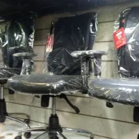 لوازم اداری شرکت و صندلی جکدار م