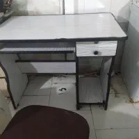 میز و صندلی