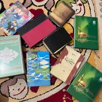 تعدادی کتاب و سر رسید