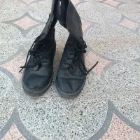 پوتین نظامی|کیف، کفش، کمربند|بم, |دیوار