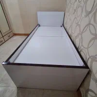 تخت مهمان و میزبان  کار کرده بدون تشک