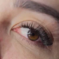 اکستنشن مژه،لیفت و لمینت مژه و ابرو