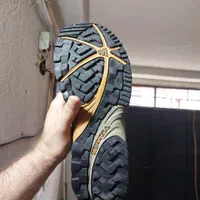 بوت اورجینال برند merrell سی میلیون ت زیر قیمت|کیف، کفش، کمربند|لاهیجان, امیرشهید|دیوار