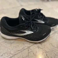 کتونی بروکس اورجینال سایز 40