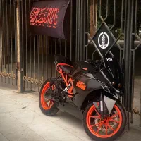 کی تی ام ۲۰۰ بنلی ۳۰۰ ریس ان اس ار اس هیوسانگ|موتورسیکلت|رشت, نیروی دریایی|دیوار