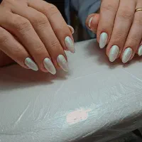 کاشت وترمیم ناخن