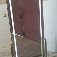 ایینه ال ای دی دار