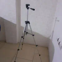 سه پایه دوربین