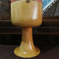 تمبک اصفهان بابائی تنبک چوب یکتکه دهانه ۲۷/۵سالم