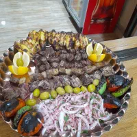 به ۱ نفرخانم در۸شهریور ،آشپزخانه تهیه غذانیازمندیم