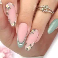 ناخنکارو مژه کار باتجربه . دستیار رنگ مبتدی|استخدام درمانی، زیبایی، بهداشتی|کرج, کوی زنبق|دیوار