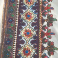 کناره پته و ست رومیزی تازه دوخته شده