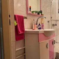 روشویی کابینتی همراه با شیر آب و آینه