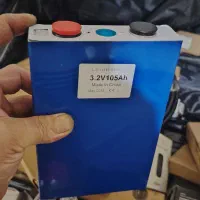 تعدادی باطری لیتیوم نو