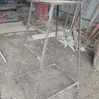 چهار پایه  قد ۱۲۰ سانتی  صفحه بالا ۴۰ سانتی