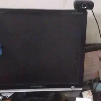 سیستم کیس همراه با مانیتور