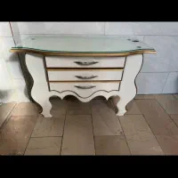 میز‌زیرایینه