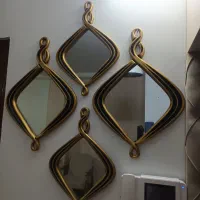 اینه تزئینی از جنس پلی استر کاملا سالم رنگ ثابت|آینه|لاهیجان, کوی آزادگان|دیوار