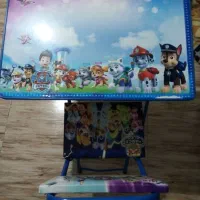 میز تحریر سگهای نگهبان