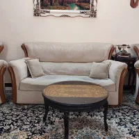 مبل راحتی و جلو مبلی