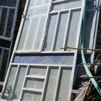 در و پنجره سالم و آماده|مصالح و تجهیزات ساختمان|مهریز, |دیوار