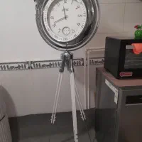 ساعت ایستاده در حد نو