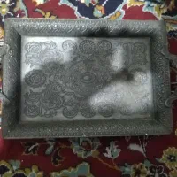 سینی فلزی