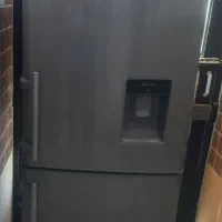 یخچال وفریزر الکترواستیل