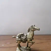 اسب برنجی قدیمی