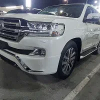 لندکروز فول آپشن مدل 2017درحدصفر استثنایی