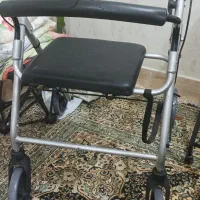 واکر چرخدار