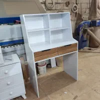 میز تحریر  کتابخانه