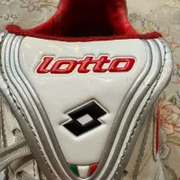 کفش لوتو  سایز ۴۰ تا ۴۳ سالم تمیز