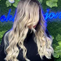 مدل رنگ،لایت وکراتین،کوتاهی،فردائم،فقط هزینه مواد|خدمات آرایشگری و زیبایی|کرج, گلشهر|دیوار