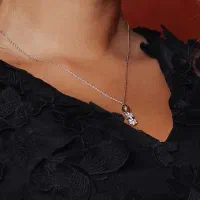 آویز جواهر فلاور با نگین برلیان سفید پاک|جواهرات|تهران, الهیه|دیوار