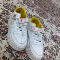 کفش اسپرت سایز۳۳یا۳۴