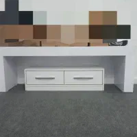 کمد کاملا سالمه هیچ مشکلی ندارد به علت کمبود جا