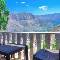 اقامت لوکس با چشم‌اندازخیره‌کننده حوضچه آب‌درمانی|اجارهٔ کوتاه‌مدت ویلا و باغ|رینه, |دیوار