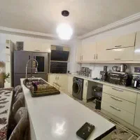 فروش آپارتمان ۱۱۰ متری نوساز در خیابان آزادی