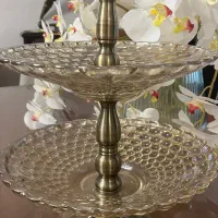 ست زیبای پذیرایی و دکوری شیشه‌ای با پایه فلزی|ظروف سرو و پذیرایی|رشت, گلسار|دیوار