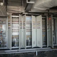 برق صنعتی برقکار تابلو برق موتوربرق
