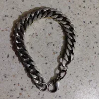 زنجیر دست بندی